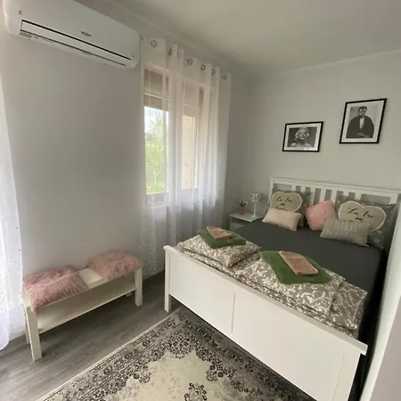 Ferienhaus Lakesidehouse Szofi *