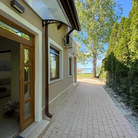 Lakesidehouse Szofi * Zamárdi